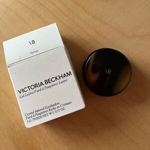 Victoria Beckham “Velvet” Lid Lustre Eyeshadow